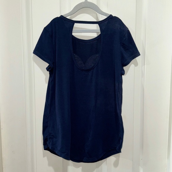 Gap Dri-Fit Tee - Picture 2 of 2